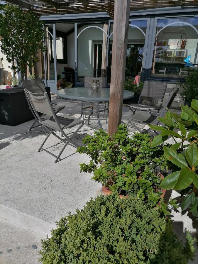 La Croix Landolle Apartamento Châteaubernard Exterior foto